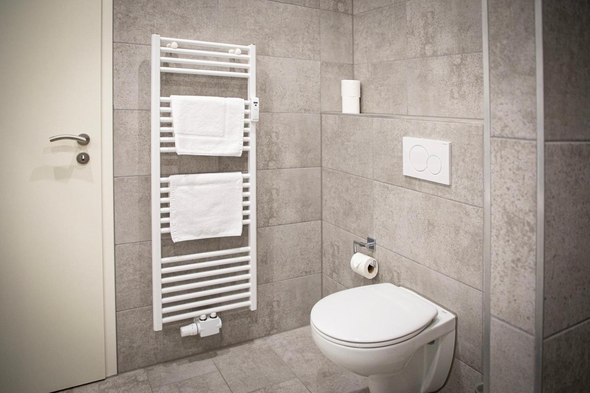 Hannibal - Design Orchidee 5, Vw Naehe, Parkplatz, Kueche, Highspeed-wlan, Fitness, Solarium Apartment *