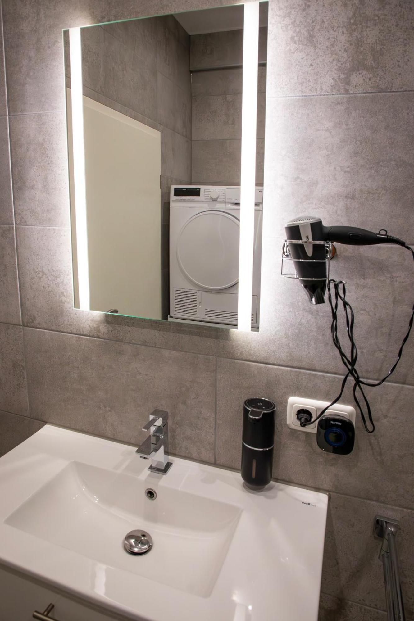 Hannibal - Design Orchidee 5, Vw Naehe, Parkplatz, Kueche, Highspeed-wlan, Fitness, Solarium